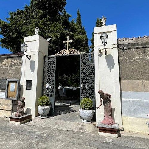 Cimitero di Maiori<br />&copy; Massimiliano D'Uva