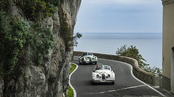 Al via la "Sorrento Roads 2024": 5 aprile per le auto storiche tappa in Costiera Amalfitana 