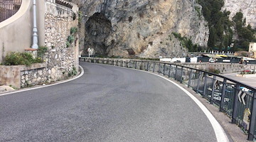 Galleria Maiori-Minori, comitato referendario: «Progetto va sospeso, la Grotta dell’Annunziata dev’essere tutelata»