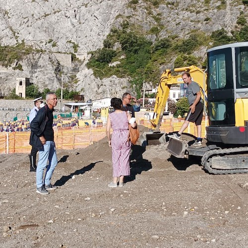 Ad Erchie conclusi lavori di demolizione del lido Adriana. stamane sopralluogo del Sindaco 