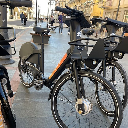 Anche a Maiori arrivano le bici elettriche in sharing. Al via il progetto del Distretto Turistico Costa d'Amalfi