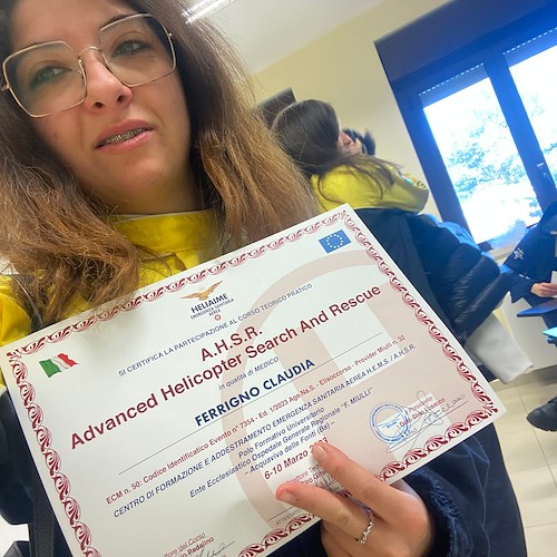 Da Maiori a Bari per un addestramento avanzato: Claudia Ferrigno è medico di elisoccorso