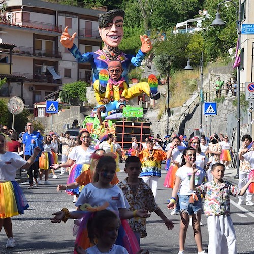 Ecco le date del Gran Carnevale di Maiori 2023, il tema sarà sulla salvaguardia del pianeta e del mare