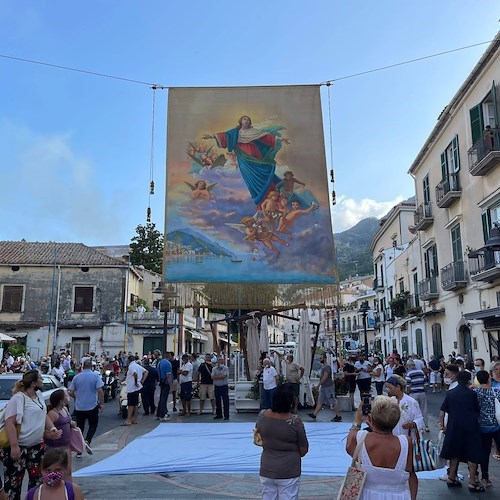 Maiori, 5 agosto con l’alzata del Quadro inizia la Novena per la Solennità di Santa Maria a Mare /PROGRAMMA