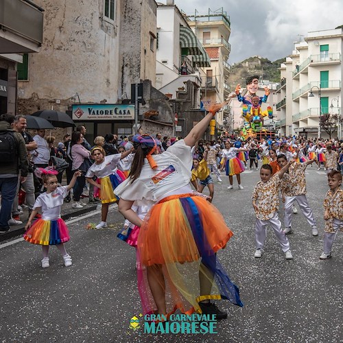 Maiori, domani 15 maggio l'ultima sfilata del Gran Carnevale di primavera 