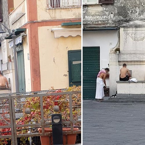 Maiori, dopo il mare si lavano nella fontana monumentale: sanzionati tre turisti