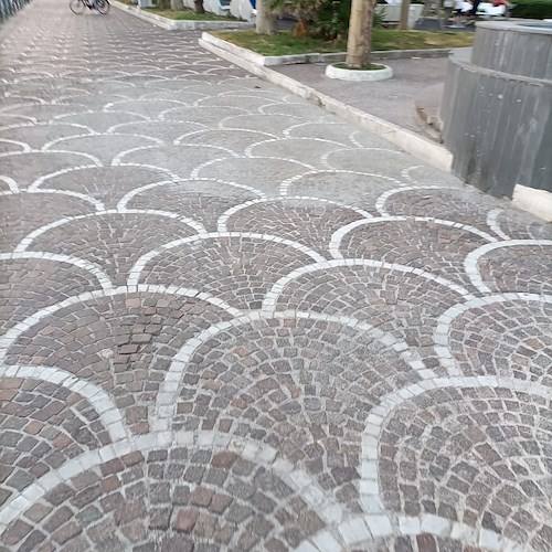 Maiori, finalmente ripristinato lungomare e rimosso cantiere dietro la fontana