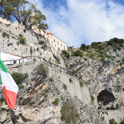 «Prendano una posizione!», Comitato “Tuteliamo la Costiera Amalfitana” invita candidati a esprimersi su tunnel e depuratore 