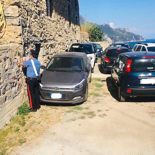 Ravello, parcheggio abusivo in area sequestrata: 70enne arrestato