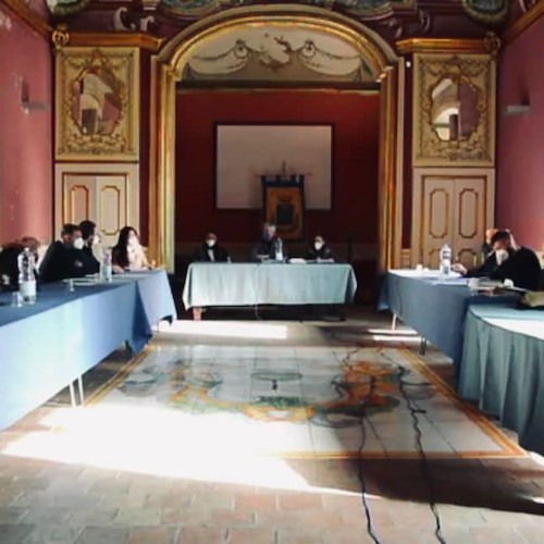 Rifiuti, a Maiori approvato all'unanimità lo schema di convenzione per aderire al SAD “Costa d’Amalfi”