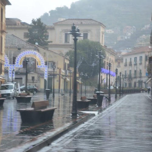 Torna la pioggia in Costiera Amalfitana: da stasera precipitazioni da allerta gialla 