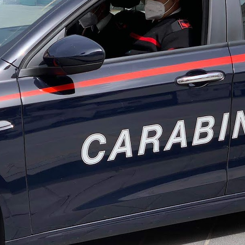 Vendevano mascherine e profumi contraffatti in Costa d'Amalfi: due persone bloccate al Valico di Chiunzi 