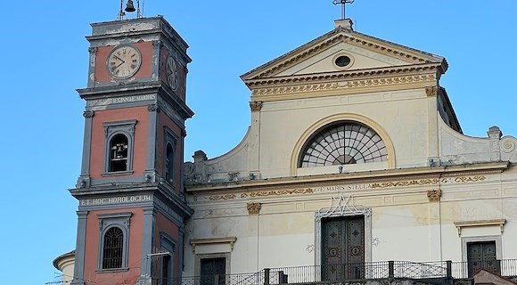 Maiori, stasera veglia di preghiera in suffragio di Papa Francesco nella Collegiata