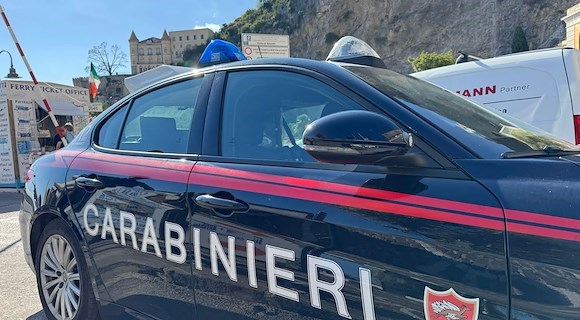 Maiori, vendita illegale di CBD: due commercianti denunciati e prodotti sequestrati