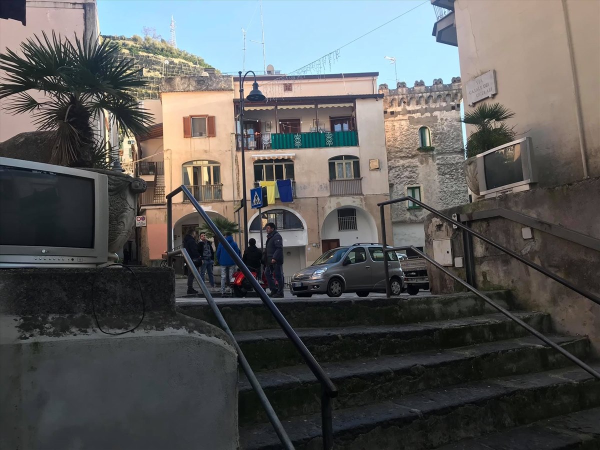 Via Casale Del Fico 130 Maiori News - TV in via Casale dei Cicerali, a Maiori l'inciviltà di
